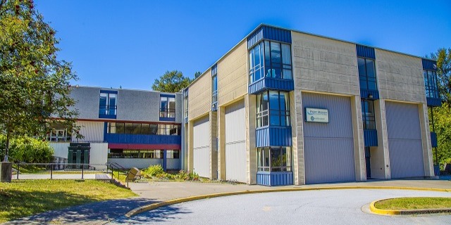 Port Moody Secondary Lockdown: Stabbing Incident, Heavy Police